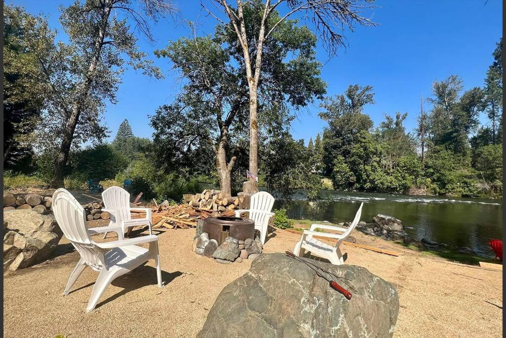 Loft Cabin 2 - Rogue River Resort Ґрантс-Пасс Екстер'єр фото